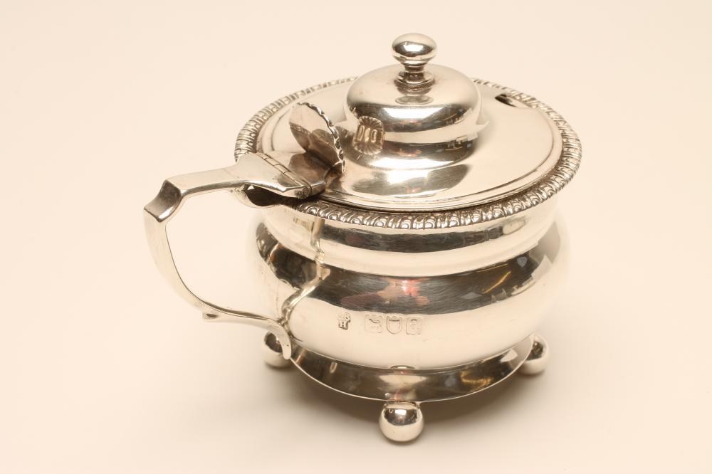 A LATE VICTORIAN SILVER MUSTARD Image