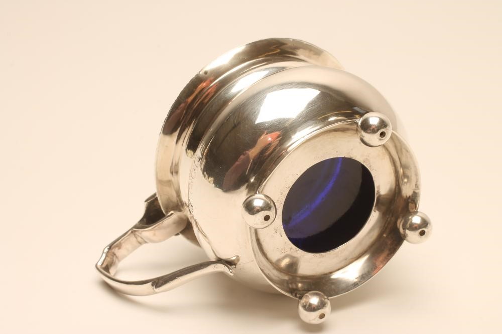 A LATE VICTORIAN SILVER MUSTARD Image