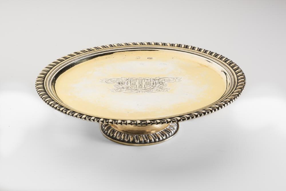 AN EARLY GEORGE I SILVER FOOTED SALVER (1697-1720) Image