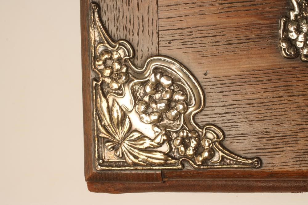 AN EDWARDIAN SILVER MOUNTED ART NOUVEAU OAK BLOTTER Image