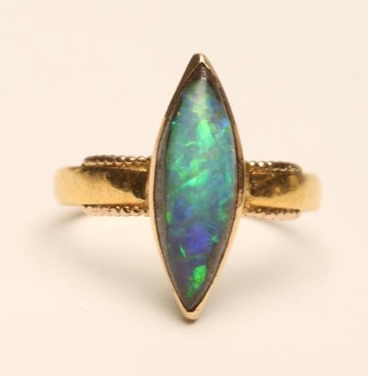A BLACK OPAL RING Image