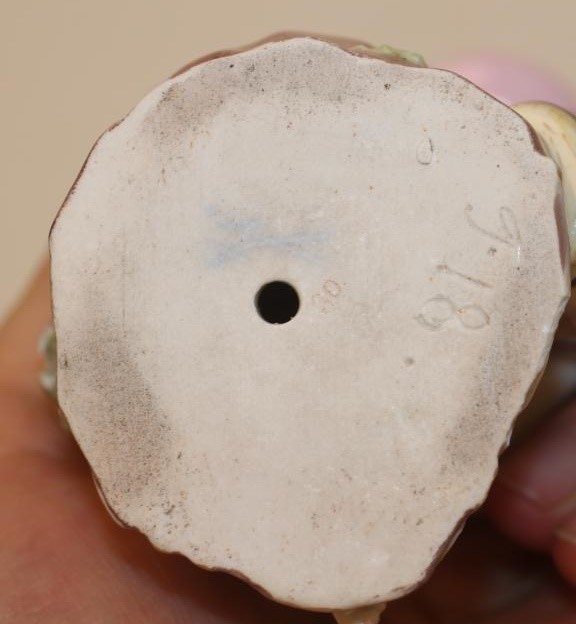 A MEISSEN PORCELAIN FIGURE Image