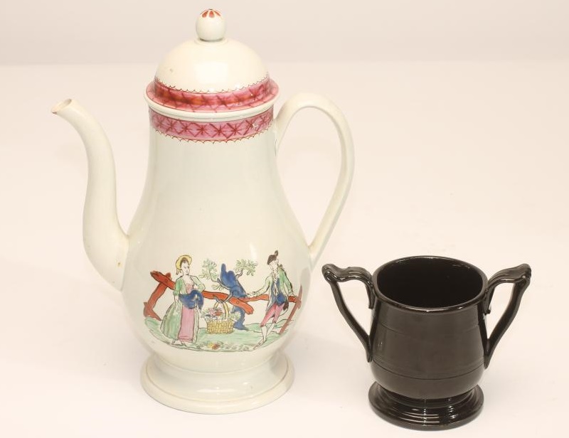 A PEARLWARE COFFEE POT AND COVER Image