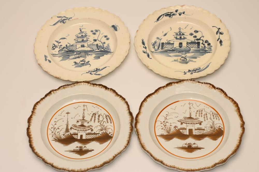 A PAIR OF YORKSHIRE PEARLWARE PLATES Image