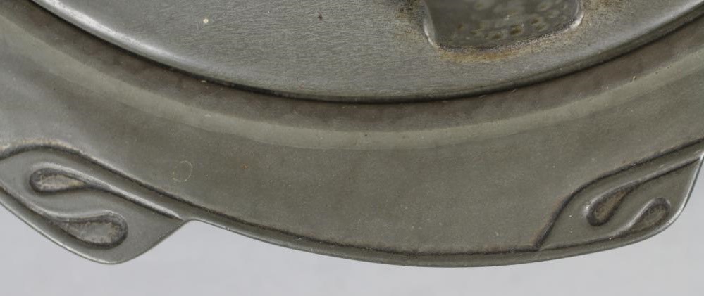 A LIBERTY & CO. PLANISHED PEWTER MUFFIN DISH AND COVER Image