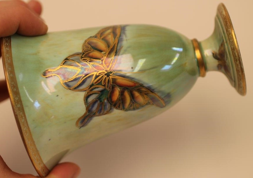 A WEDGWOOD "BUTTERFLY LUSTRE" TRUMPET VASE Image
