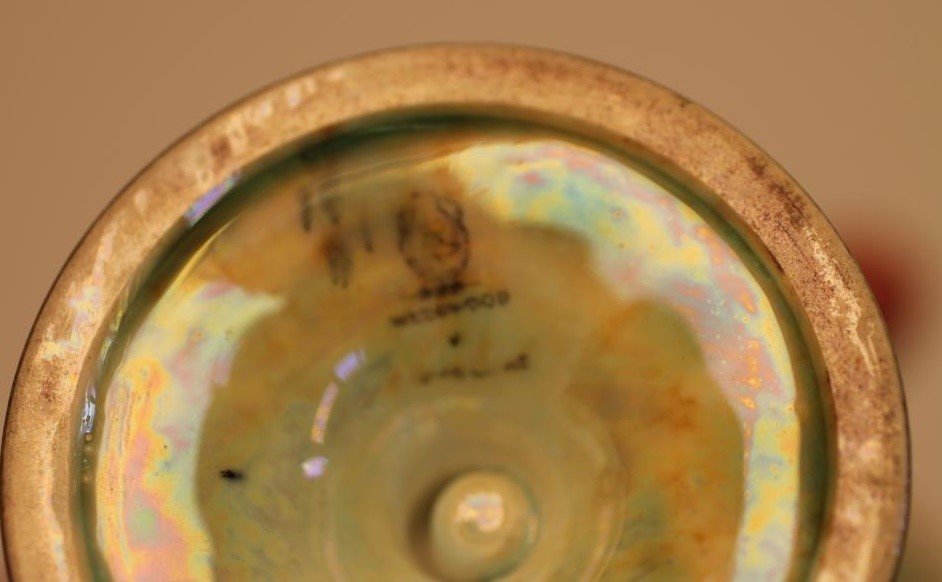 A WEDGWOOD "BUTTERFLY LUSTRE" TRUMPET VASE Image