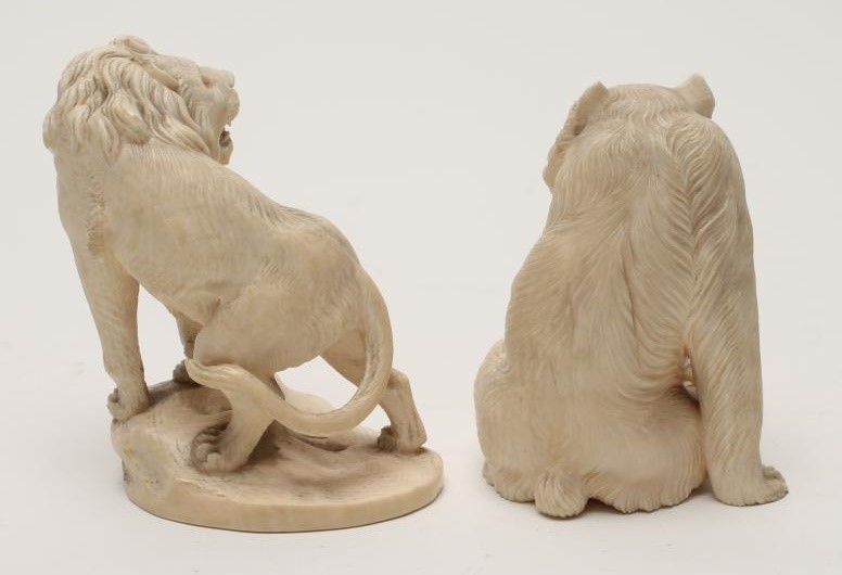 TWO JAPANESE IVORY MODELS Image