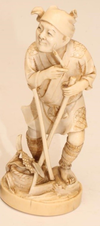 TWO JAPANESE ONE PIECE IVORY OKIMONO Image