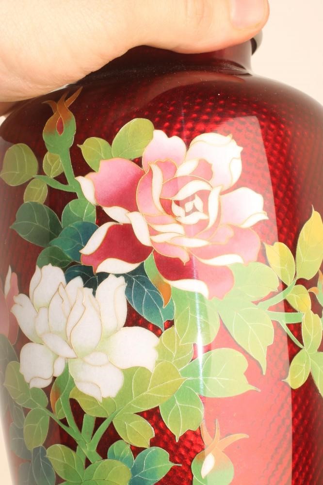 A JAPANESE BASSE TAILLE ENAMEL VASE Image
