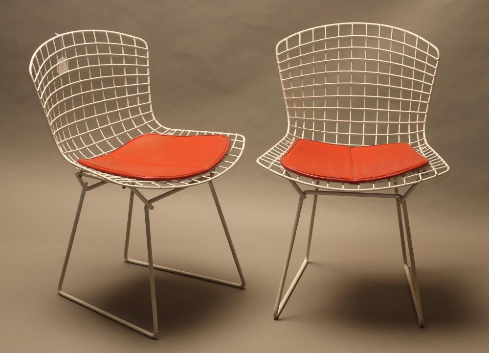 A PAIR OF HARRY BERTOIA (U.S.A. 1915-1978) WIRE CHAIRS Image