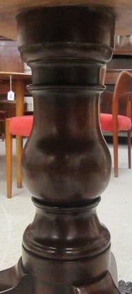 A GEORGIAN MAHOGANY TRIPOD TABLE Image