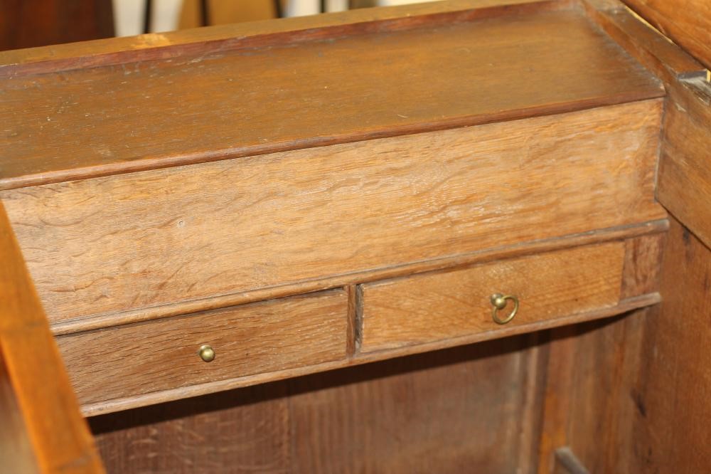 A GEORGIAN OAK AND WALNUT BANDED "MULE" CHEST Image