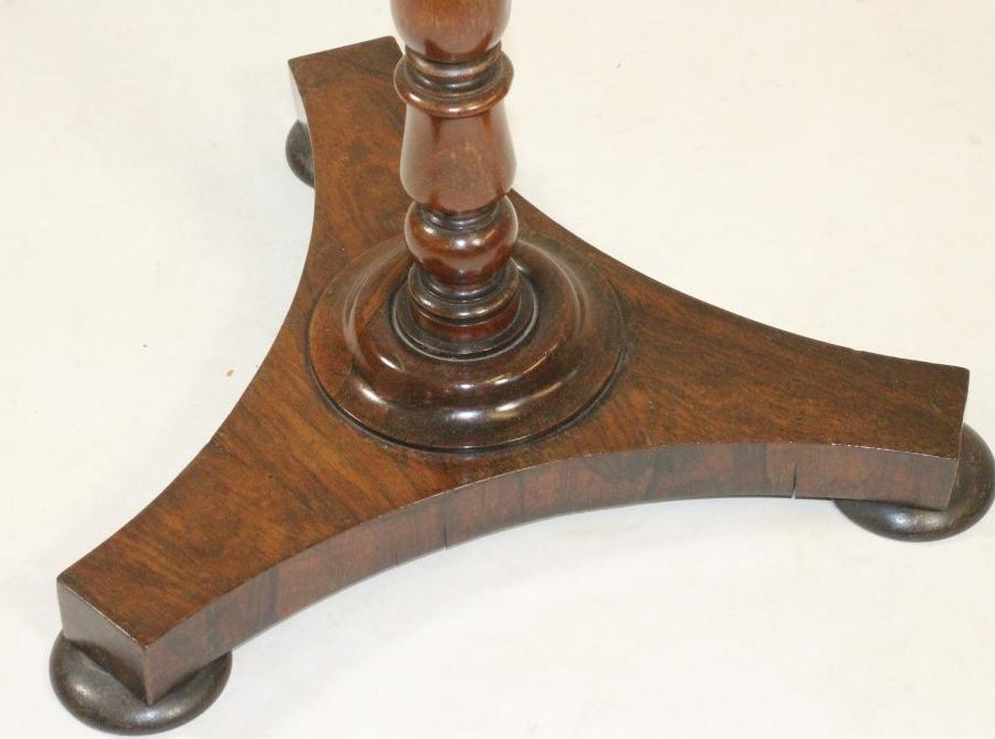 A VICTORIAN ROSEWOOD WINE TABLE Image