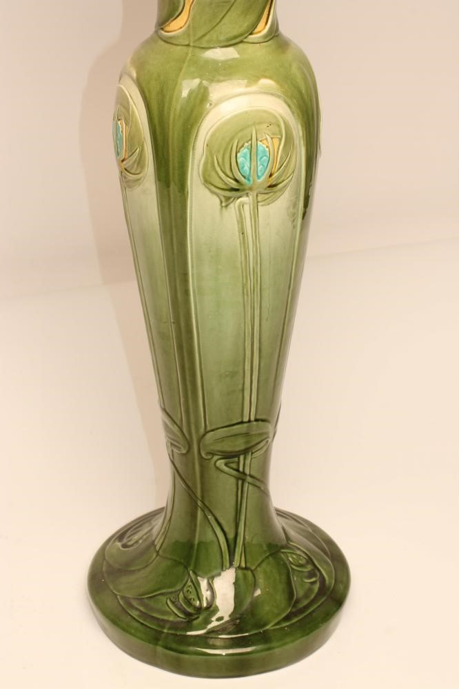 A BURMANTOFTS "FAIENCE" JARDINIERE AND STAND Image