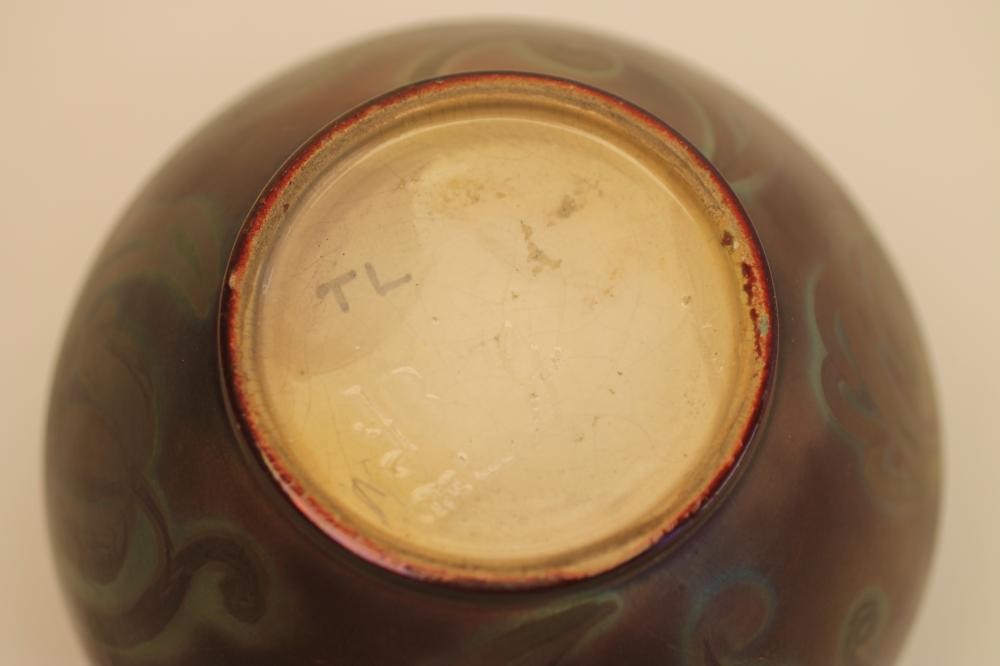 A BURMANTOFTS "FAIENCE" LEEDS FIRECLAY LUSTRE CACHE-POT Image