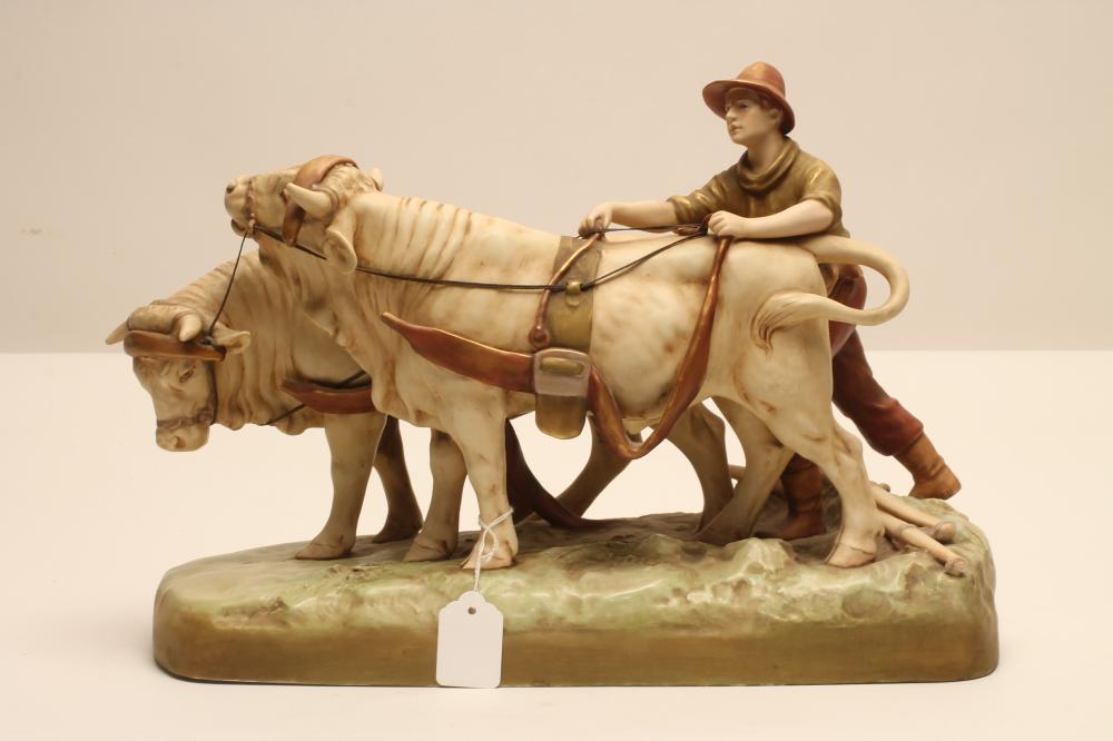 A ROYAL DUX BISQUE PORCELAIN FIGURE Image