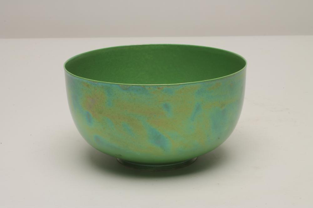 A RUSKIN PORCELAIN BOWL Image