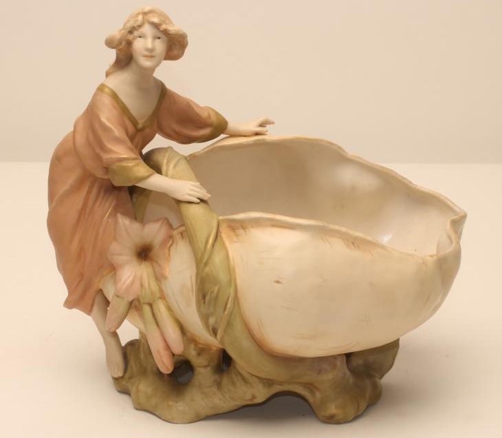 AN ART NOUVEAU ROYAL DUX BISQUE PORCELAIN FIGURAL CENTREPIECE Image
