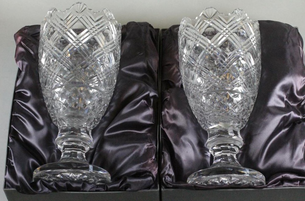 A PAIR OF LARGE WATERFORD GLASS VASES Image