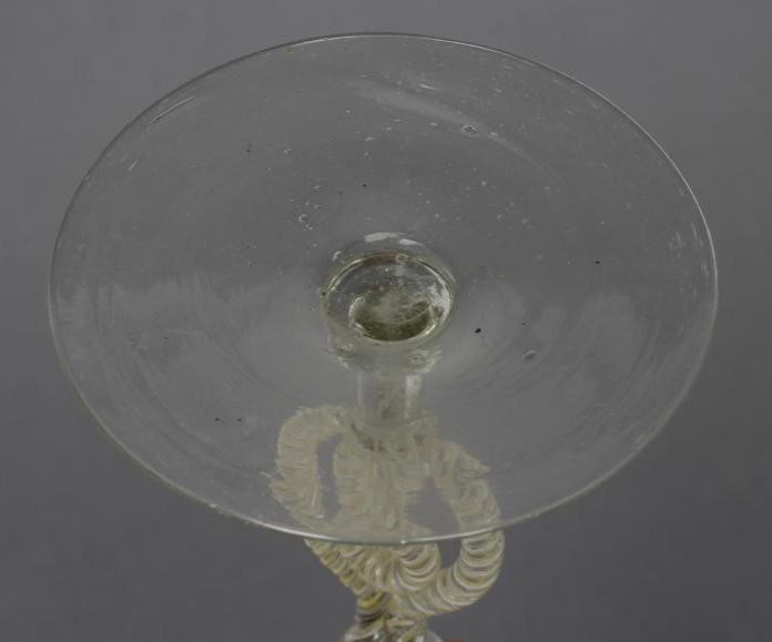 A FACON DE VENISE WINE GLASS Image