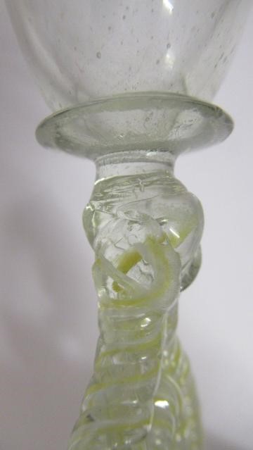 A FACON DE VENISE WINE GLASS Image