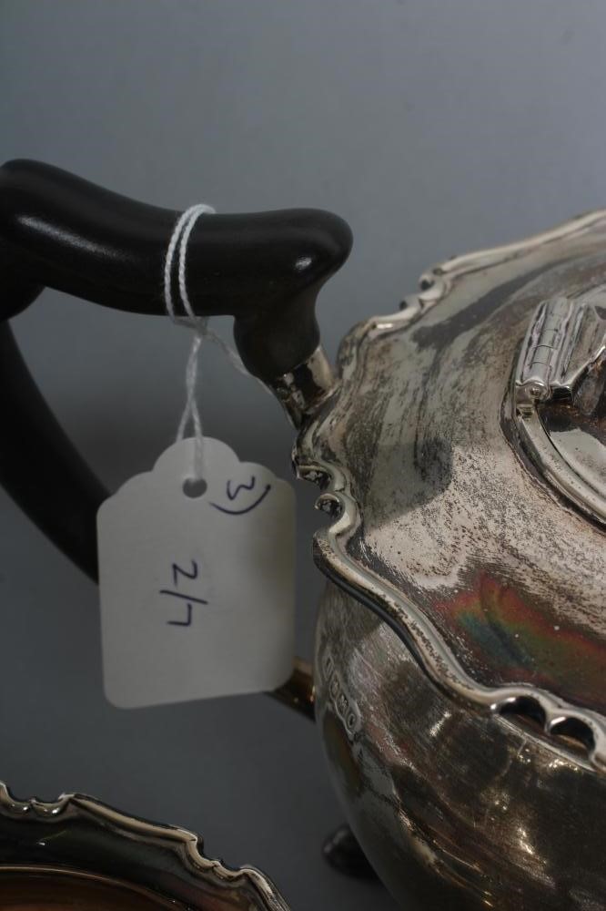 A THREE PIECE SILVER TEA SERVICE Image