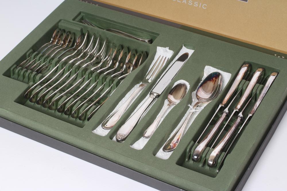 A BERNDORF SILVER "CLASSIC" TABLE SERVICE Image