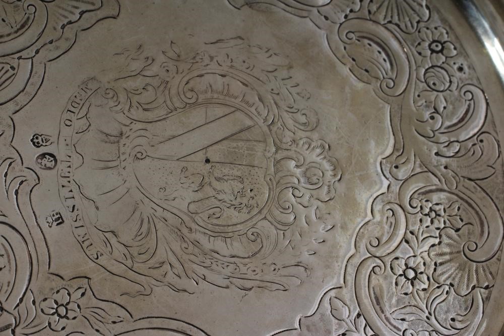 A GEORGIAN IRISH SILVER WAITER Image