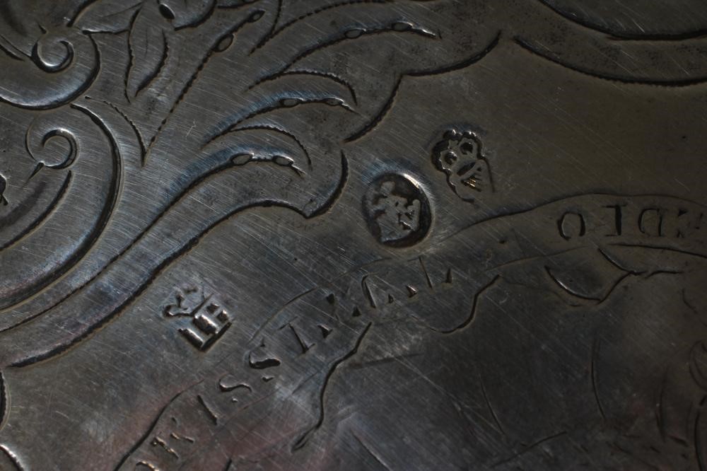 A GEORGIAN IRISH SILVER WAITER Image