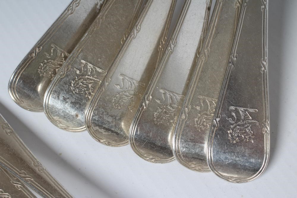 AN EDWARDIAN SILVER PART TABLE SERVICE for twelve settings Image