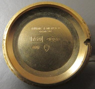 A LADY'S 18CT GOLD BAUME & MERCIER WRISTWATCH with blue ombre dial Image