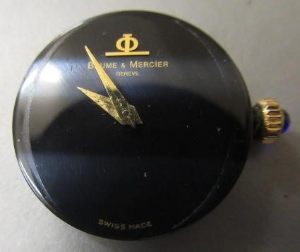 A LADY'S 18CT GOLD BAUME & MERCIER WRISTWATCH with blue ombre dial Image