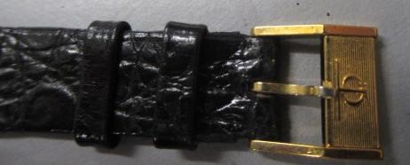 A LADY'S 18CT GOLD BAUME & MERCIER WRISTWATCH with blue ombre dial Image