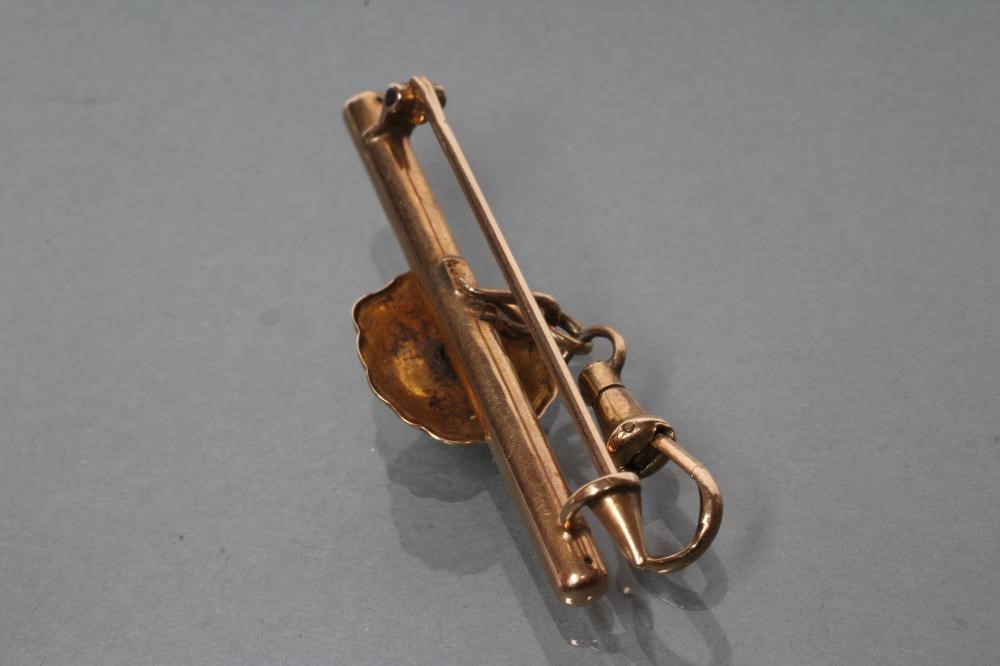 A LATE VICTORIAN LADY'S TOP WIND FOB WATCH Image