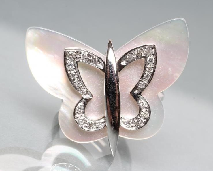 AN ITALIAN DIAMOND DRESS RING Image