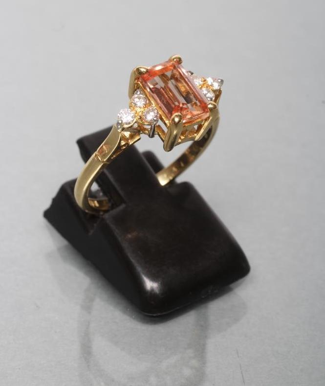 A TOPAZ AND DIAMOND DRESS RING Image