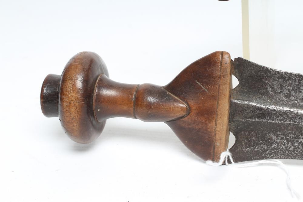 AN AFGHANISTAN FOLDING LOHAR with 6" curved blade Image