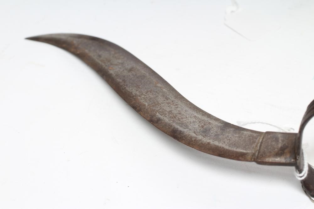 AN AFGHANISTAN FOLDING LOHAR with 6" curved blade Image