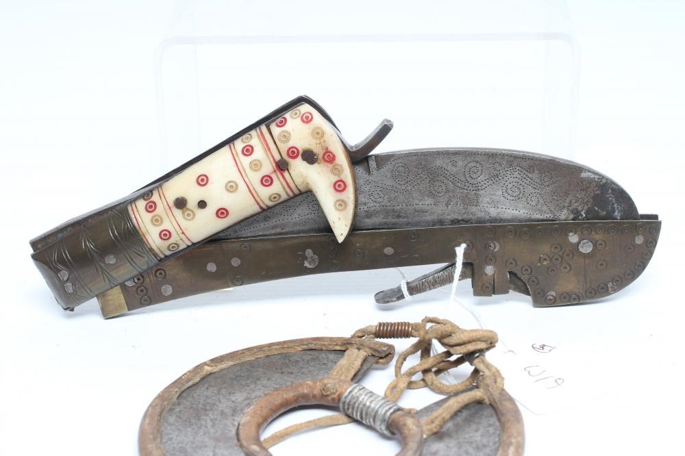 AN AFGHANISTAN FOLDING LOHAR with 6" curved blade Image