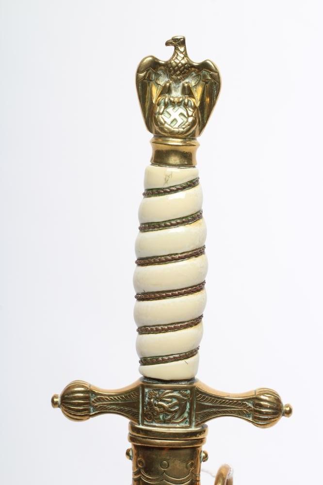 A GERMAN THIRD REICH NAVAL OFFICER'S DAGGER Image