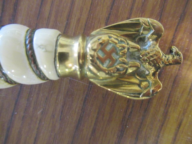 A GERMAN THIRD REICH NAVAL OFFICER'S DAGGER Image