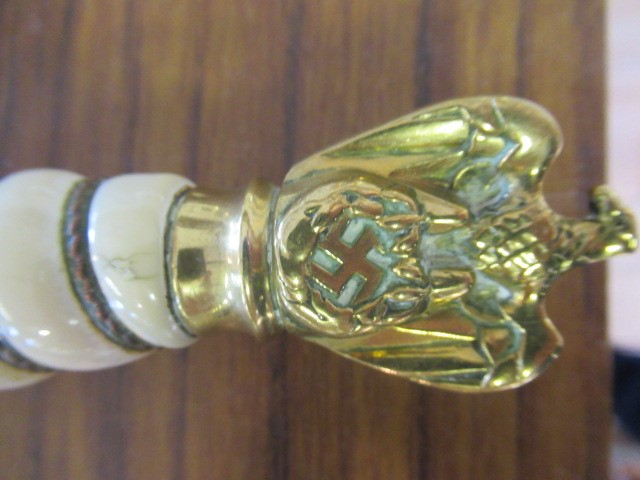 A GERMAN THIRD REICH NAVAL OFFICER'S DAGGER Image