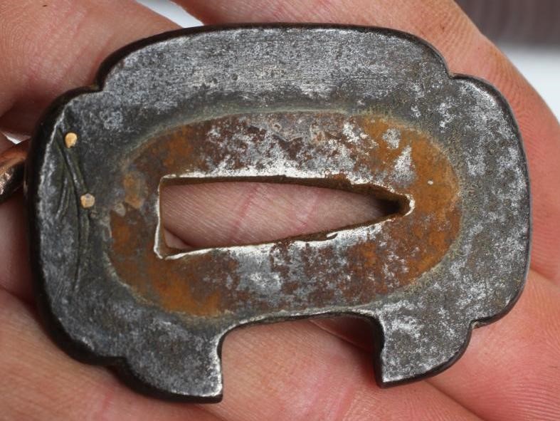 A JAPANESE WAKIZASHI with 14" curved blade Image