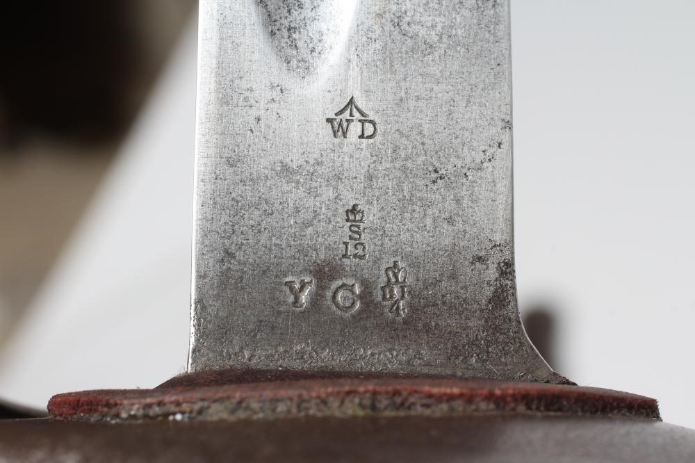 AN 1885 PATTERN CAVALRY TROOPER'S SWORD with 34 1/2" curved blade Image