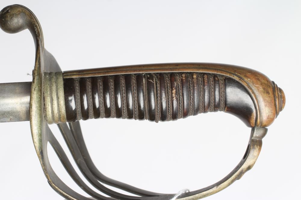 A VICTORIAN OFFICER'S SWORD with 33 1/2" blade Image