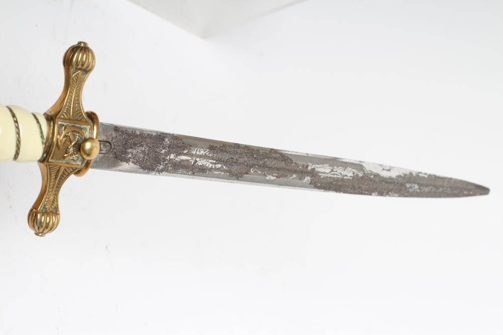 A GERMAN THIRD REICH NAVAL OFFICER'S DAGGER Image