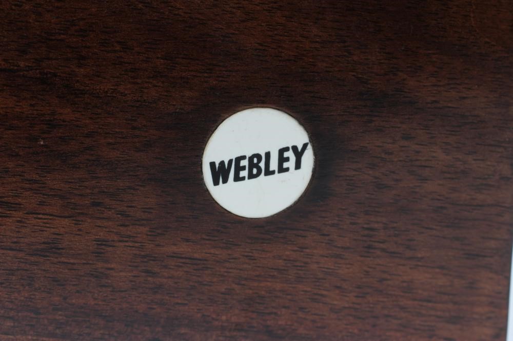 A WEBLEY SUPERTARGET MARK 3 .177 AIR RIFLE with 18 3/4" barrel Image