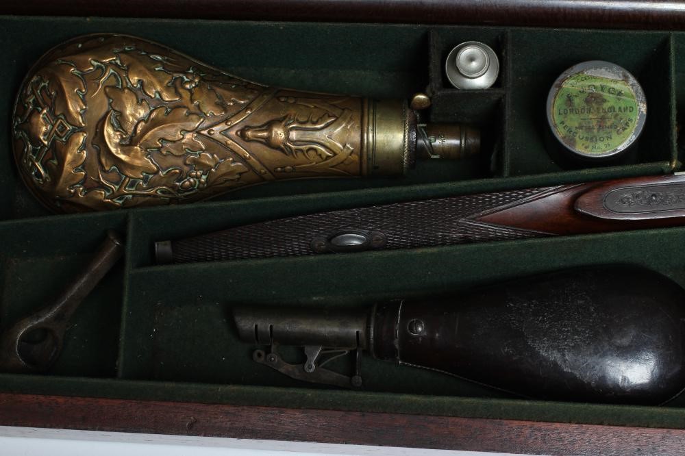 A THOMAS HILL OF DUNSE 14 BORE DOUBLE BARRELLED PERCUSSION SHOTGUN Image