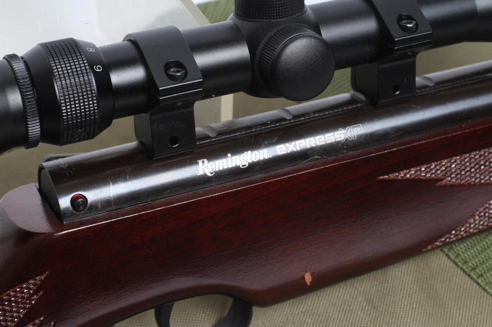 A REMINGTON EXPRESS XP .177 AIR RIFLE with 19" barrel Image